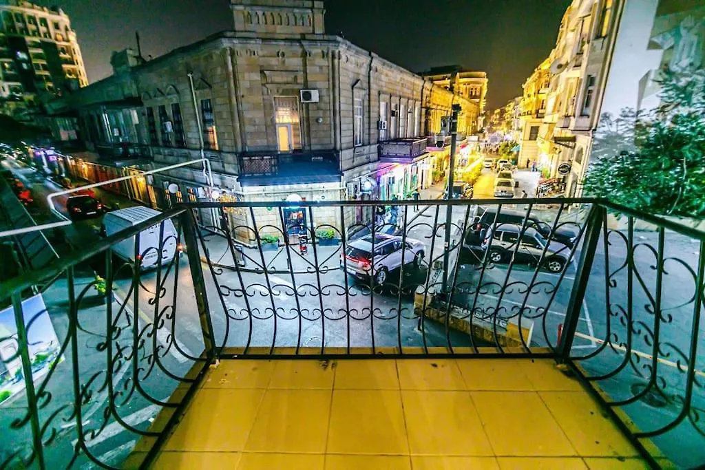 Apartment Spacious And Beautiful House Baku