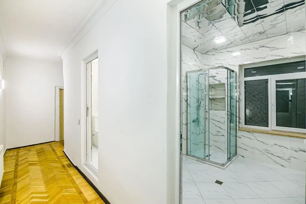 Apartment Spacious And Beautiful House Baku