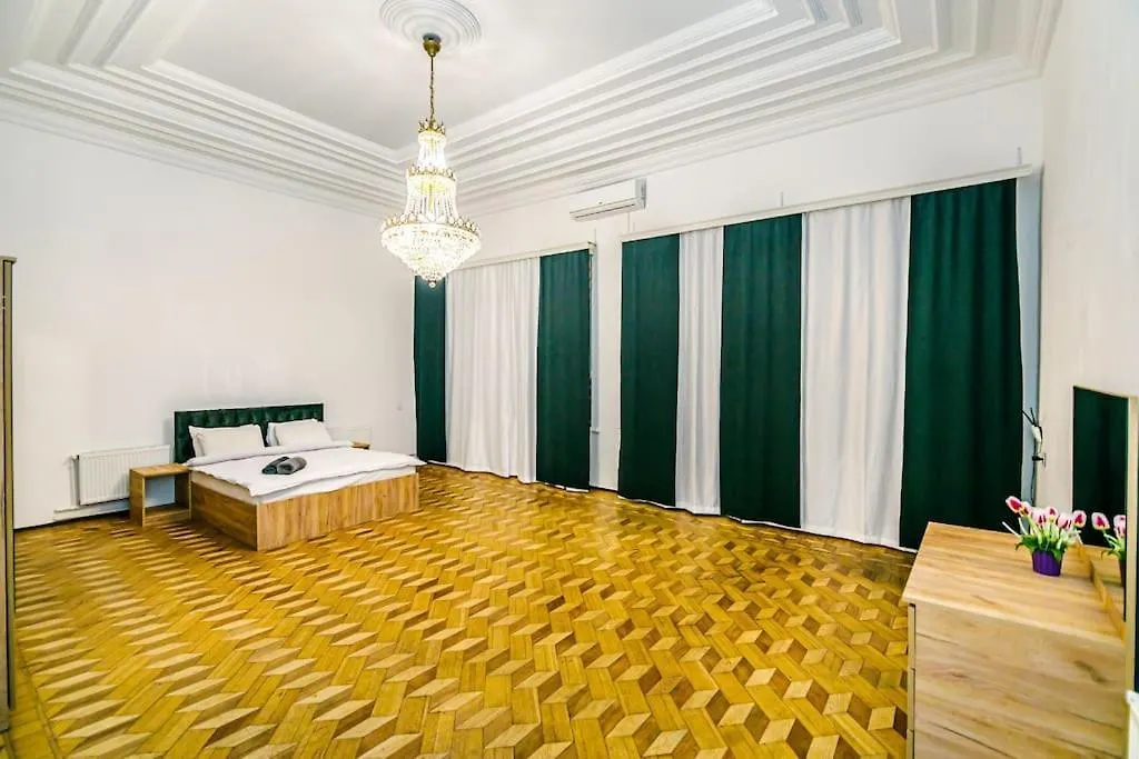 Spacious And Beautiful House Baku Apartment