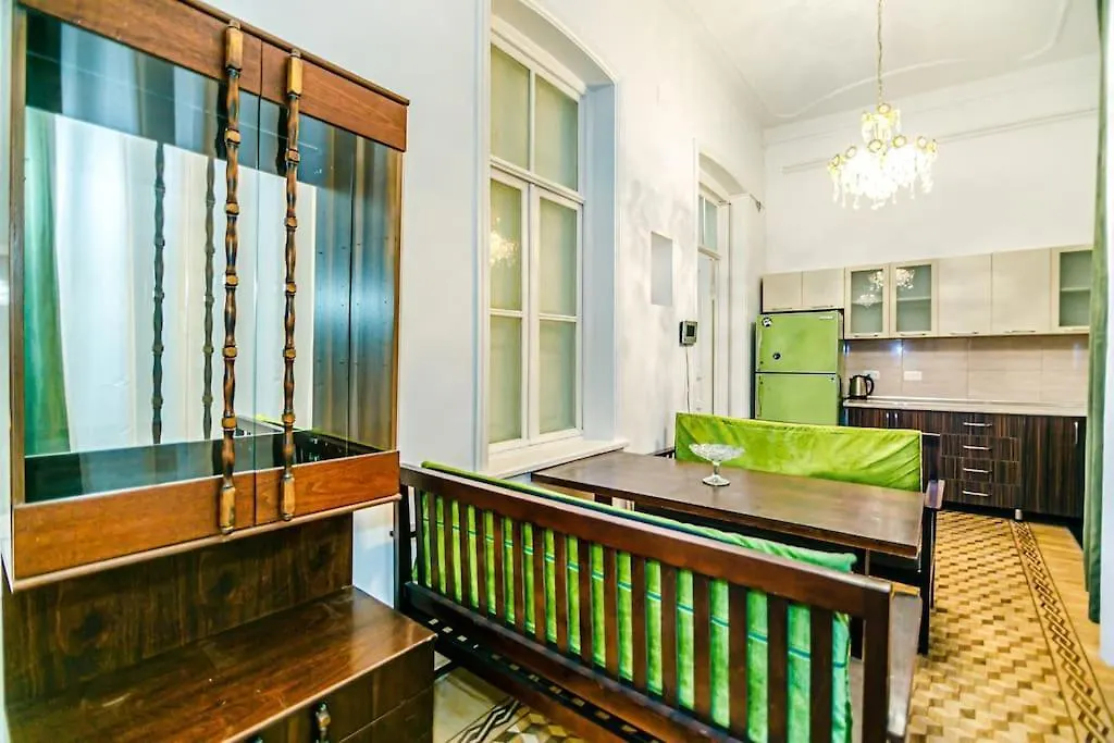 Apartment Spacious And Beautiful House Baku Azerbaijan